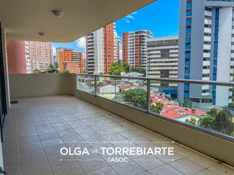 Apartamento en Da Vinci Zona 14 — foto 12 de 15