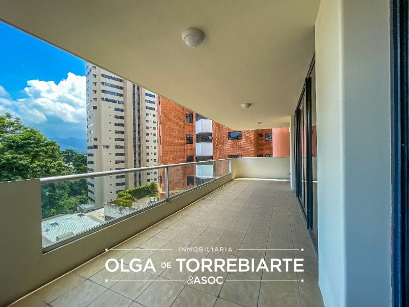 Apartamento en Da Vinci Zona 14 — foto 13 de 15