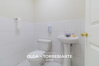 Oficina en Zona Pradera, zona 10 — miniatura 7 de 17