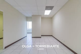 Oficina en Zona Pradera, zona 10 — miniatura 9 de 17