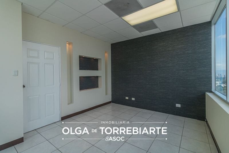 Oficina en Zona Pradera, zona 10 — foto 13 de 17