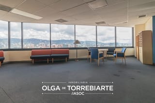 Oficina de 2 niveles en Murano Center, zona 10 — miniatura 7 de 14