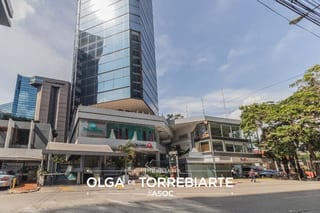 Oficina de 2 niveles en Murano Center, zona 10 — miniatura 1 de 14