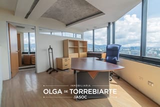 Oficina de 2 niveles en Murano Center, zona 10 — miniatura 6 de 14