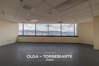 Oficina de 2 niveles en Murano Center, zona 10 — miniatura 13 de 14