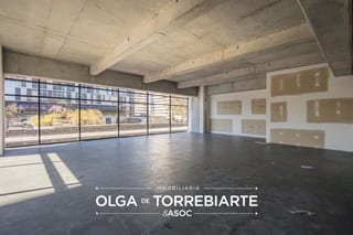 Oficina en Forum Zona Viva, zona 10 — miniatura 2 de 5