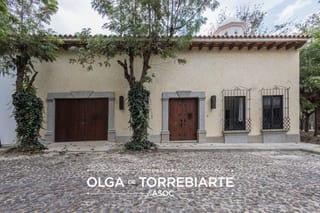 Casa en Condado El Obispo, Antigua Guatemala — miniatura 1 de 12