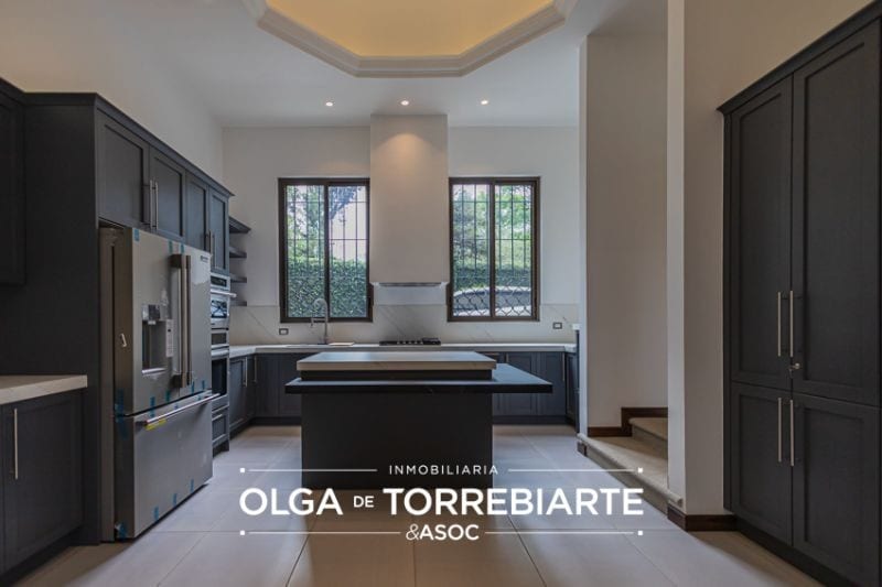 Casa en Condado El Obispo, Antigua Guatemala — foto 9 de 12