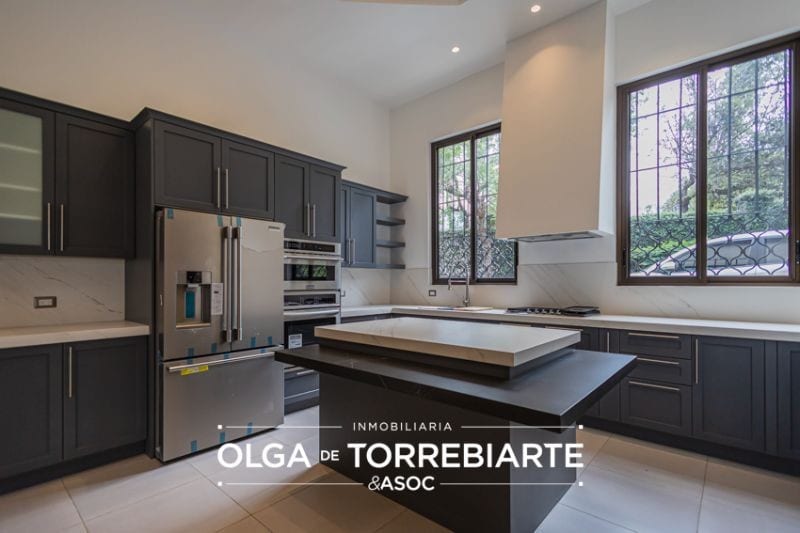 Casa en Condado El Obispo, Antigua Guatemala — foto 8 de 12