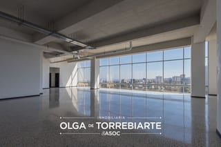 Edificio en Zona 10 — miniatura 3 de 17