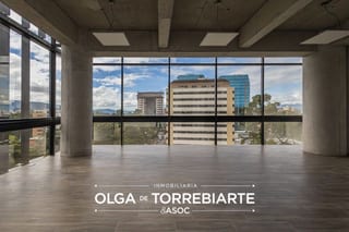 Oficina en Edificio Burgó, zona 14 — miniatura 4 de 13