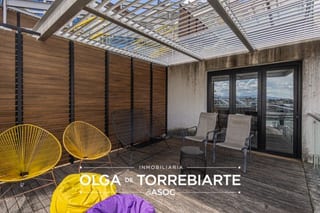 Apartamento con terraza en Quo, zona 4 — miniatura 4 de 12