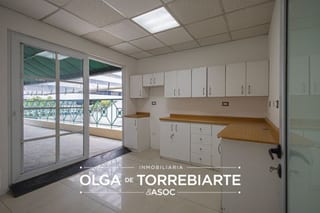 Oficina en Casa Veranda, zona 10 — miniatura 3 de 16
