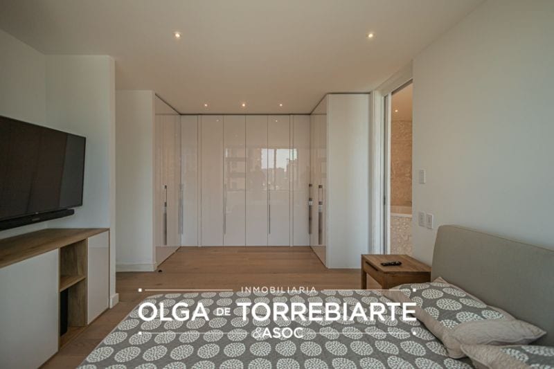 Apartamento en Edificio LIV, zona 15 — foto 3 de 15