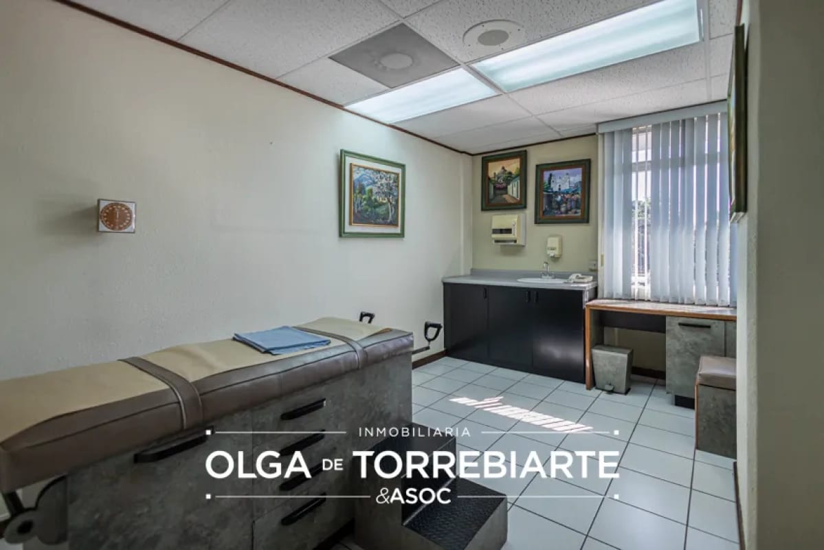Clínica en Centro Médico, Zona 10 — foto 10 de 12