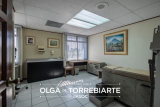 Clínica en Centro Médico, Zona 10 — miniatura 7 de 12