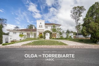 Casa en Condominio La Foresta, Zona 16 — miniatura 1 de 17