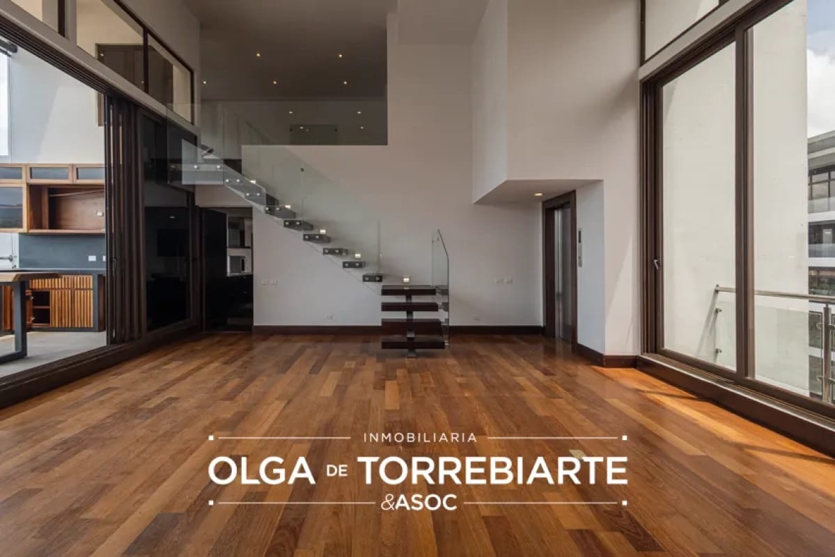 Penthouse en La Herradura, Zona 15 — foto 1 de 14