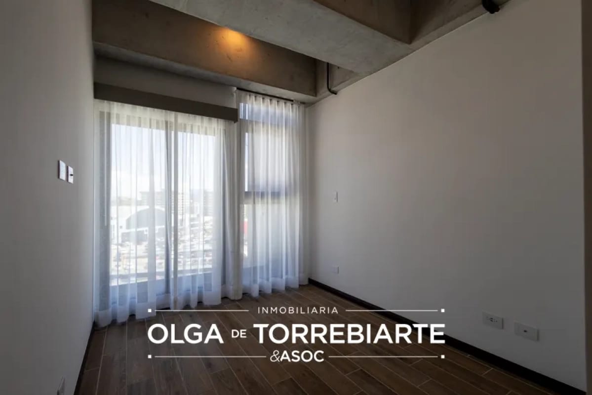 Apartamento en renta Edificio Séptimo, zona 4 — foto 3 de 5