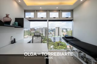 Clínica amueblada en Medika 10, zona 10 — miniatura 2 de 5