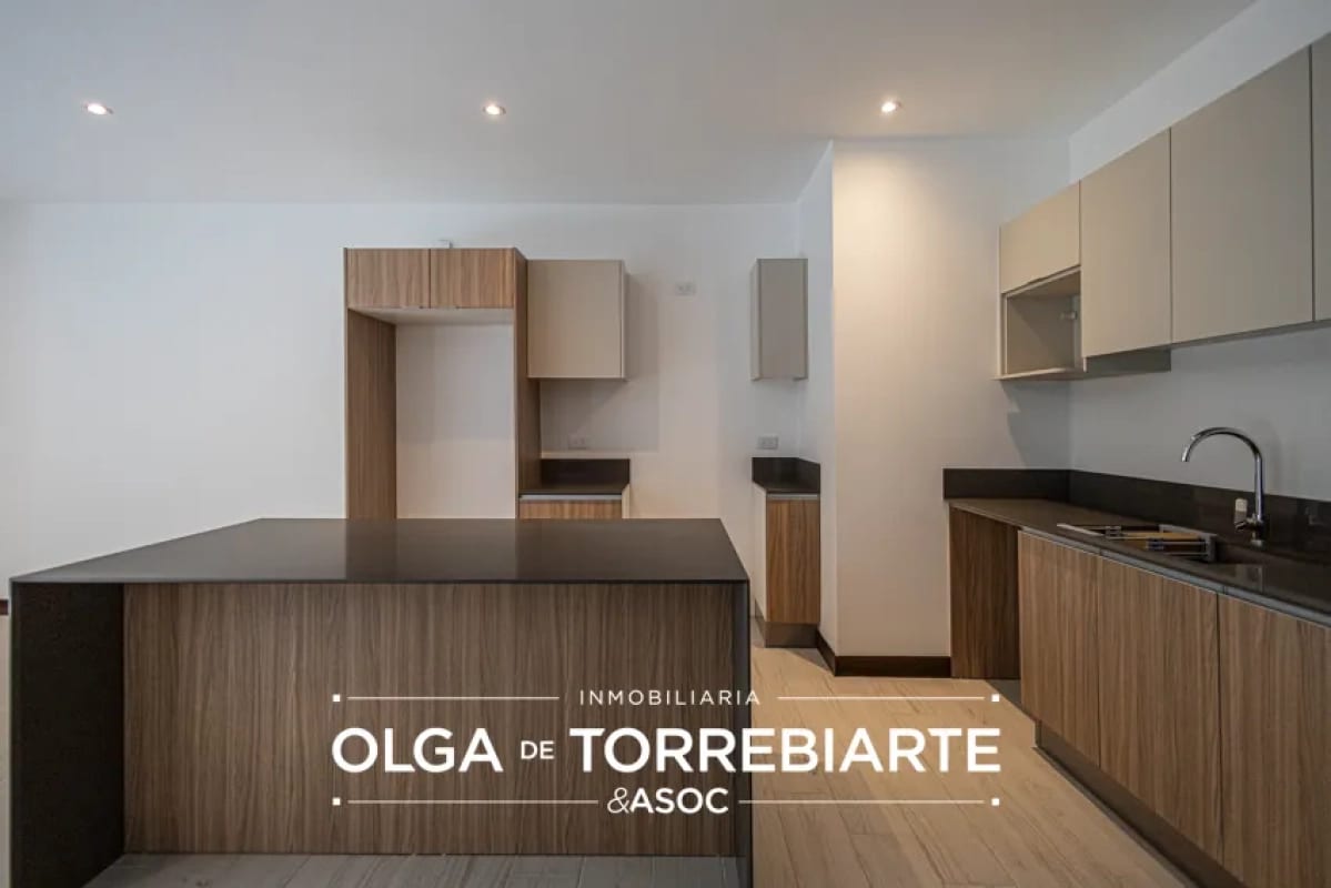 Apartamento en Spazio, Zona 15 — foto 2 de 17