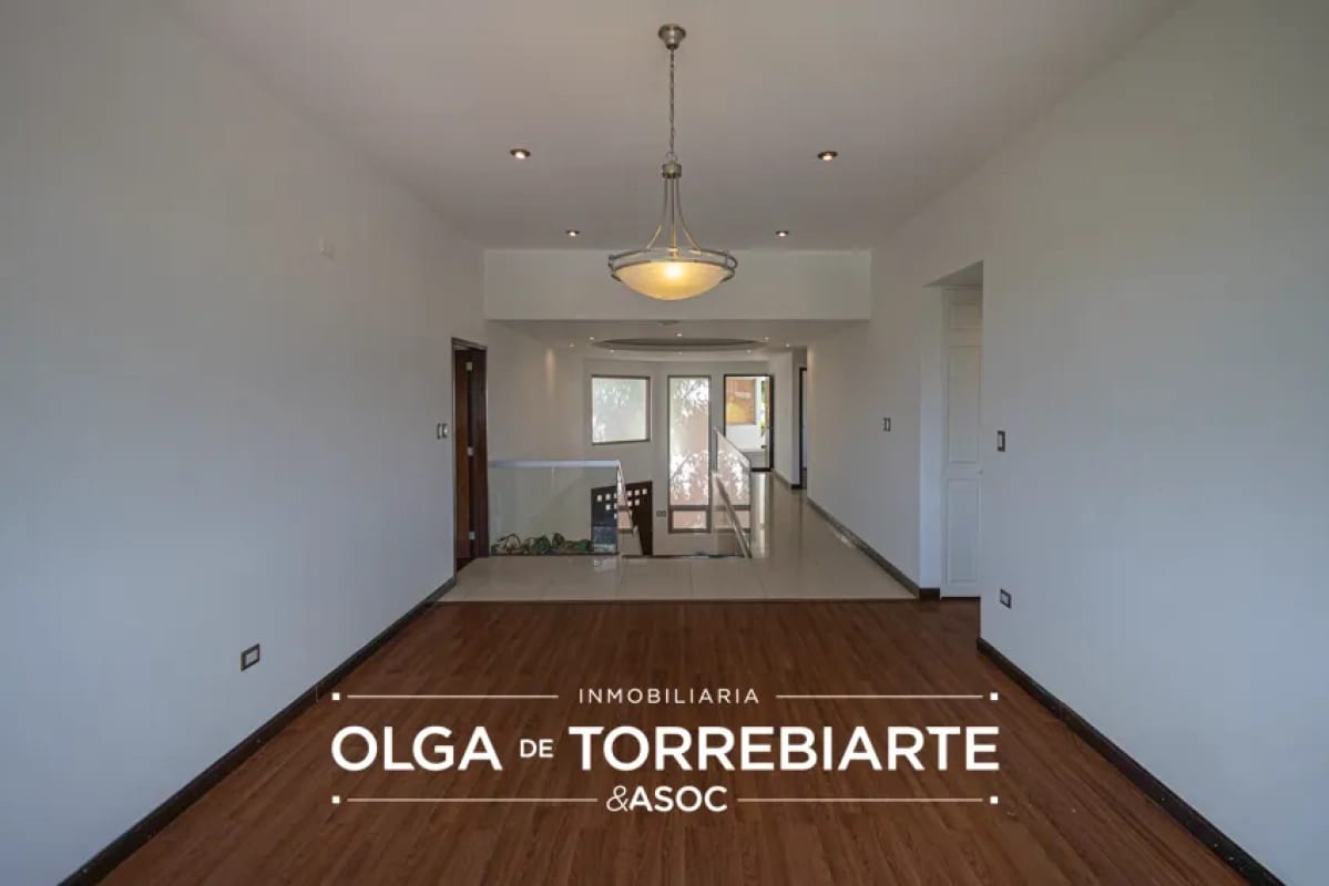Casa en La Foresta — foto 2 de 17