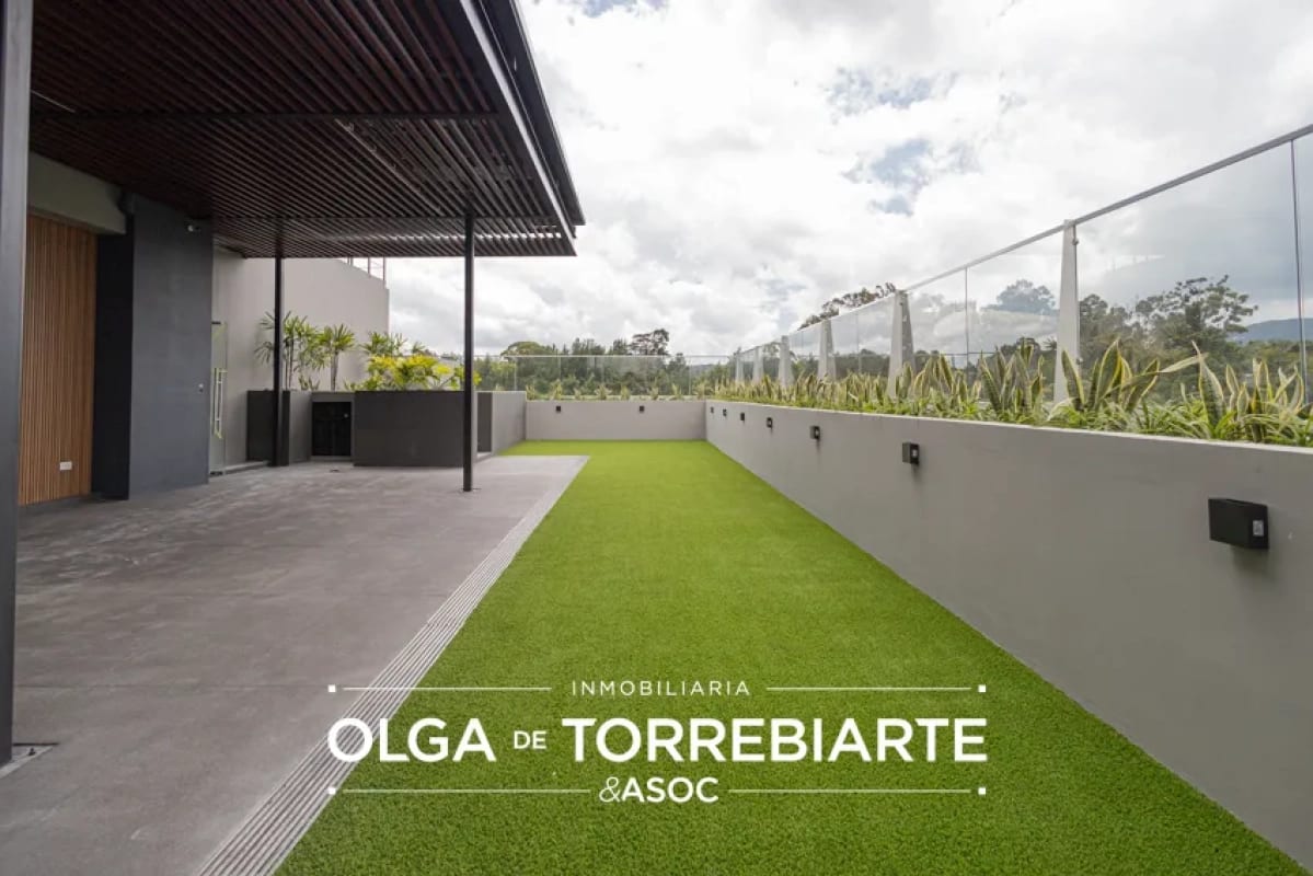 Apartamento en Spazio, Zona 15 — foto 2 de 16