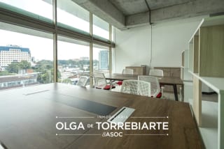 Oficina en Edificio Pialé, Zona 10 — miniatura 7 de 10