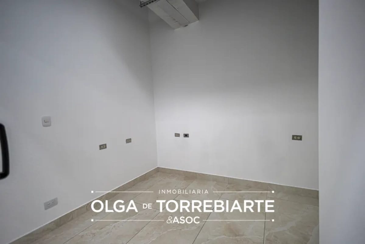Oficina en Centro de Negocios Spazio, Zona 15 — foto 6 de 13