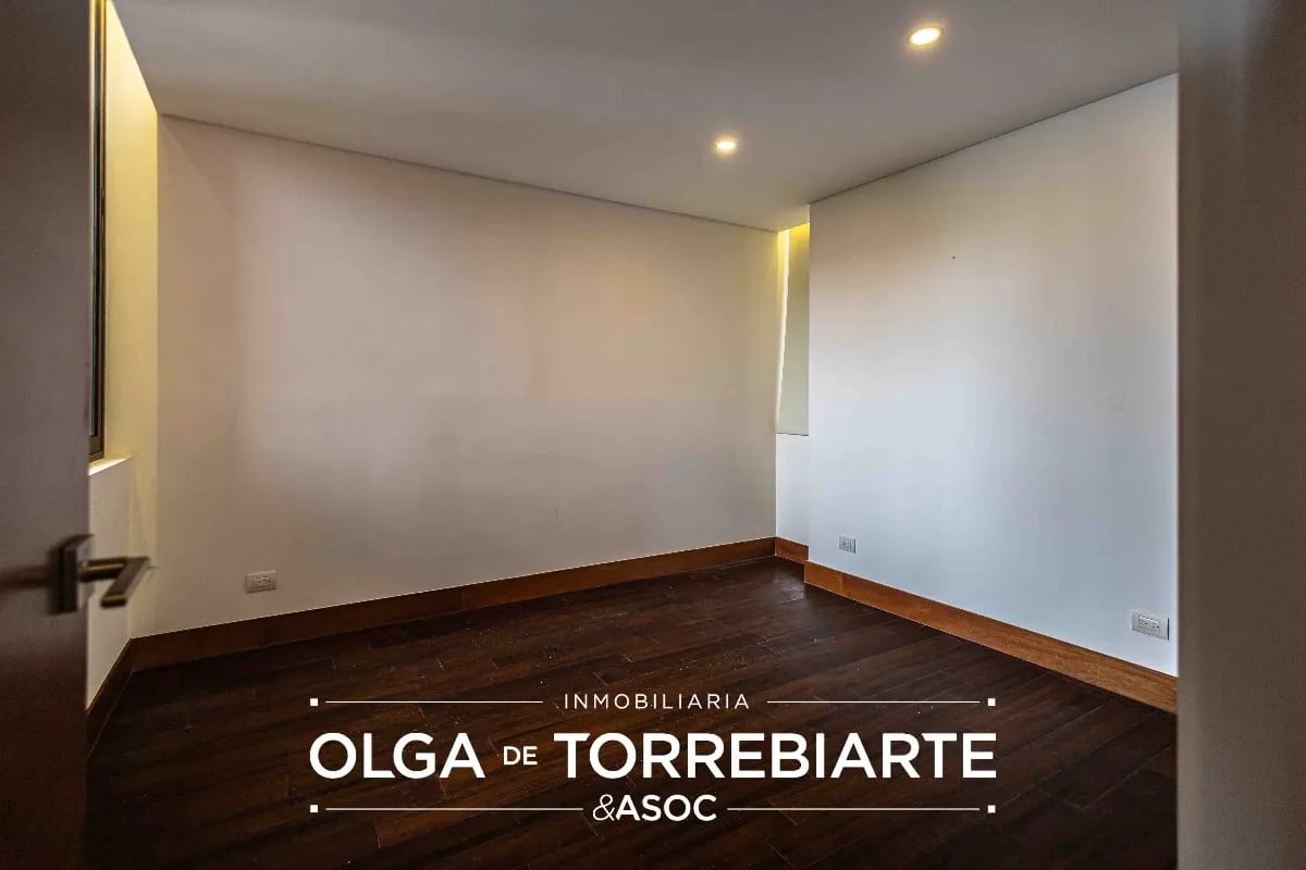 Apartamento en Ápice II, zona 15 — foto 11 de 16