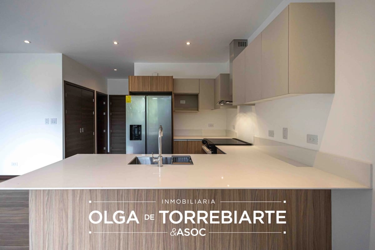 Apartamento en Spazio, Zona 15 — foto 15 de 17
