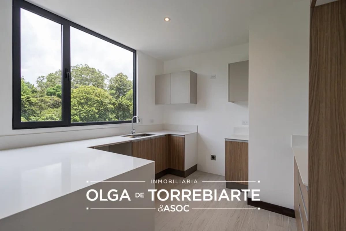 Apartamento en Spazio, Zona 15 — foto 13 de 16