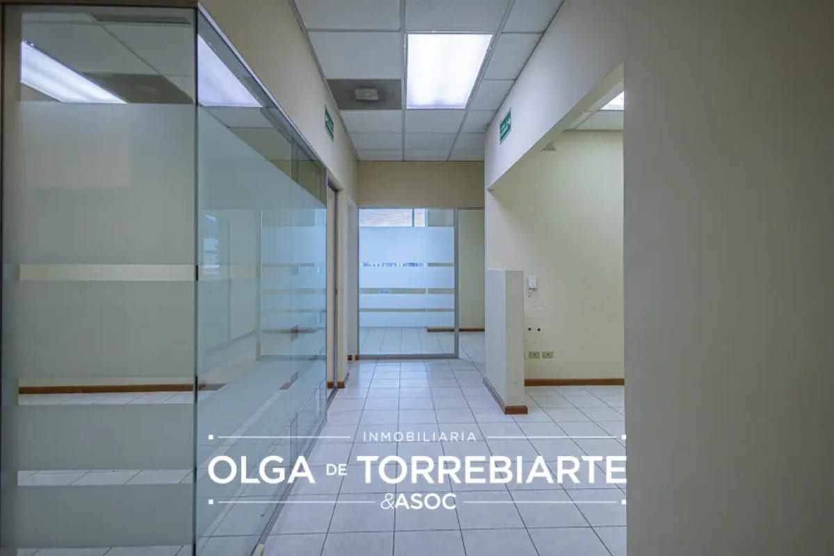 Oficina en Zona Pradera, Zona 10 — foto 11 de 13