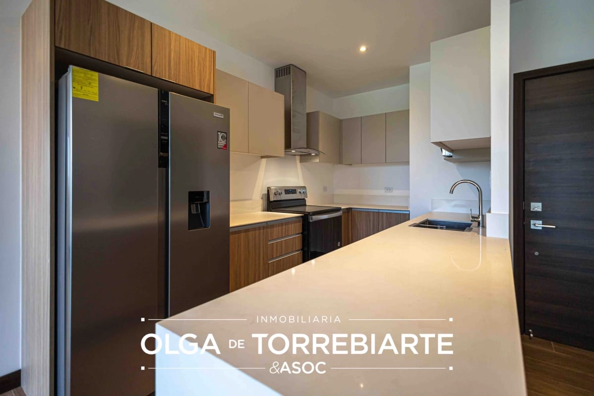 Apartamento en Spazio, Zona 15 — foto 14 de 17