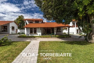 Casa en Complejo Villas de Duero, San Pedro El Alto, Antigua Guatemala — miniatura 1 de 10