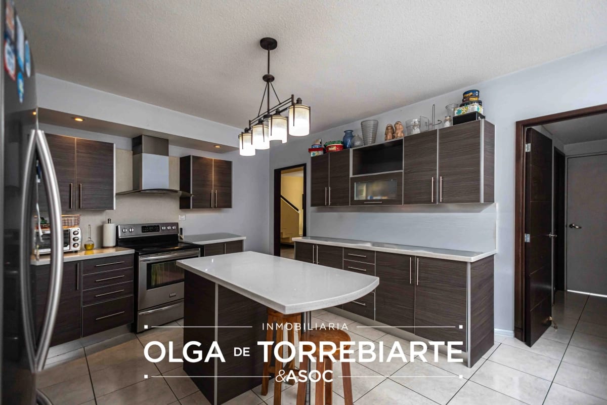 Casa en Campos de San Isidro, Zona 16 — foto 7 de 17