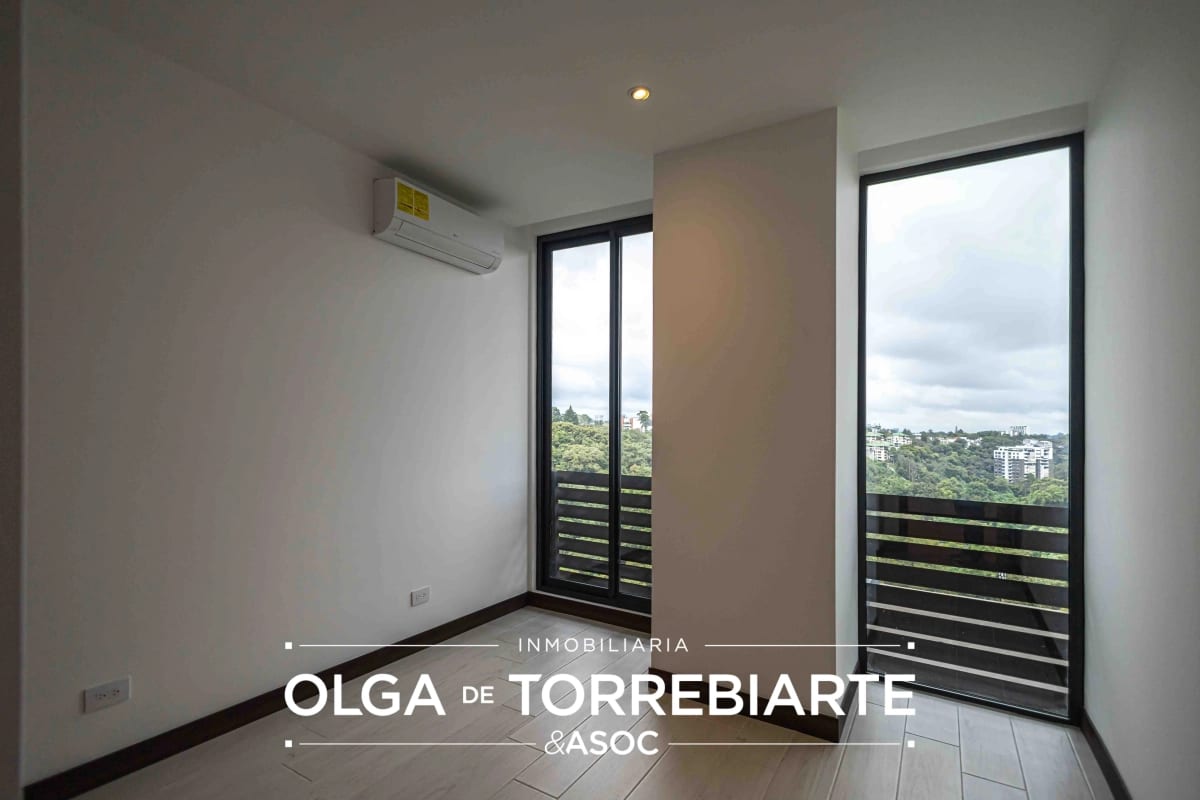Apartamento en Spazio, Zona 15 — foto 11 de 13