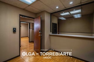 Oficina en Reforma Montufar, Zona 10 — miniatura 1 de 17