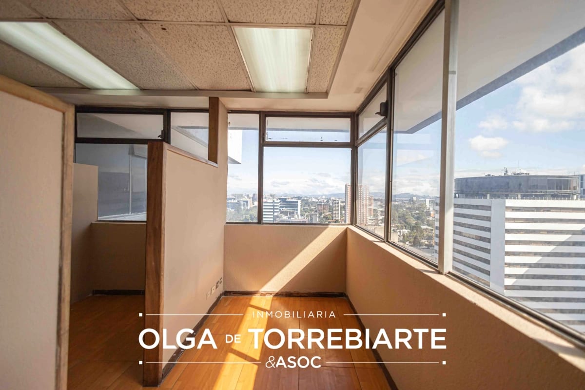 Oficina en Reforma Montufar, Zona 10 — foto 13 de 17