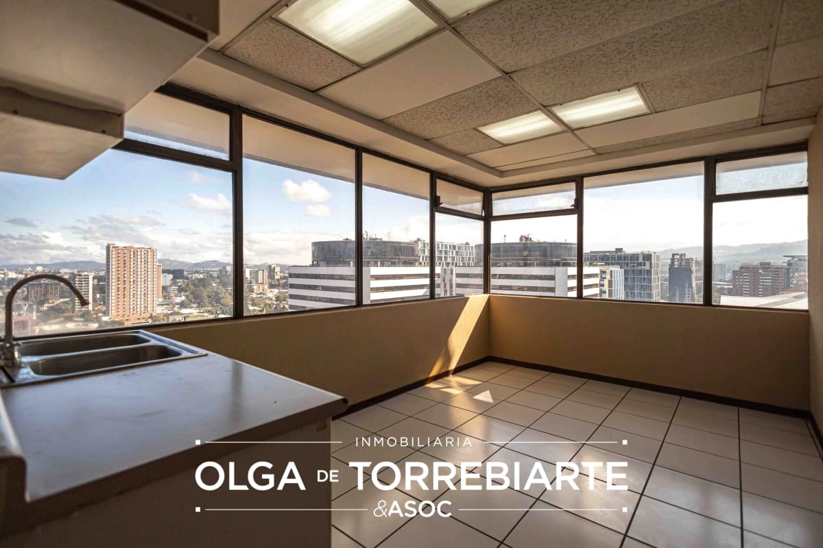 Oficina en Reforma Montufar, Zona 10 — foto 10 de 17