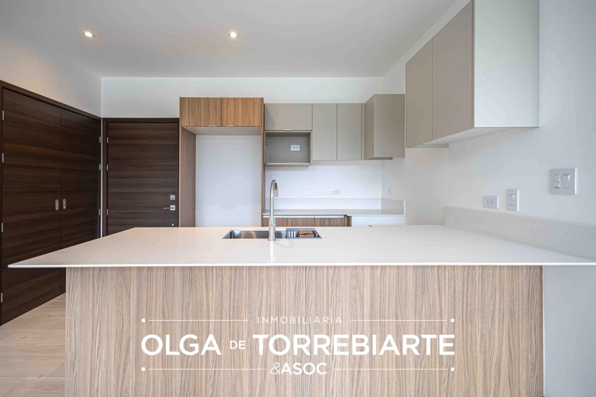 Apartamento en Spazio, Zona 15 — foto 11 de 15