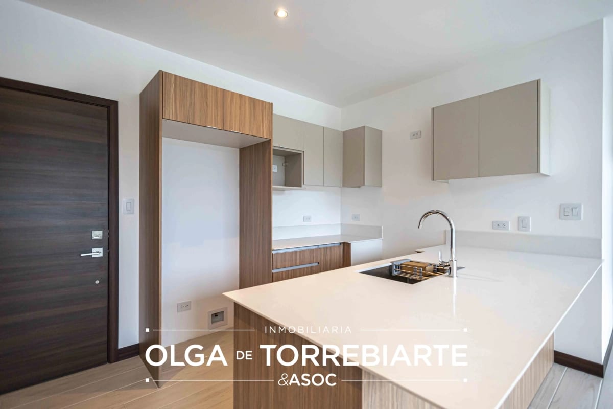 Apartamento en Spazio, Zona 15 — foto 9 de 15