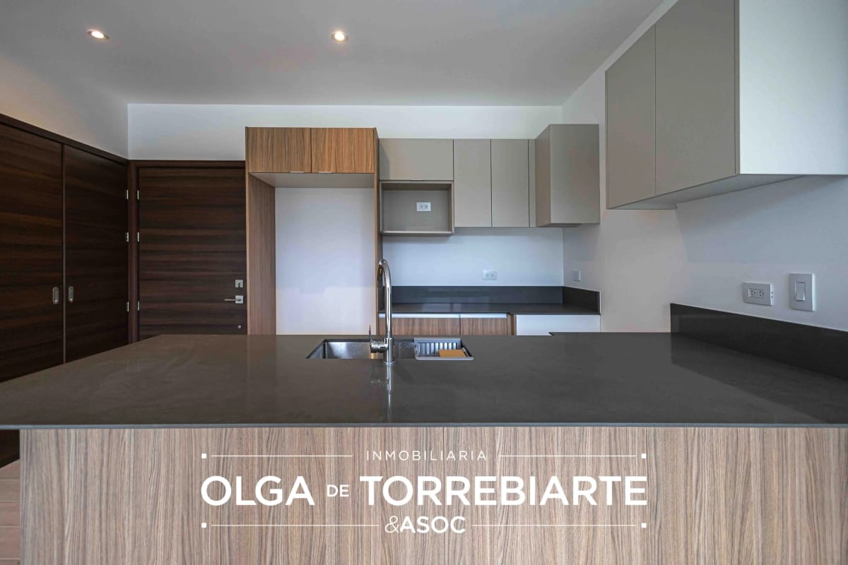 Apartamento en Spazio, Zona 15 — foto 12 de 15