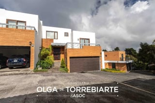 Casa en Casa Muxbal, Muxbal — miniatura 1 de 14