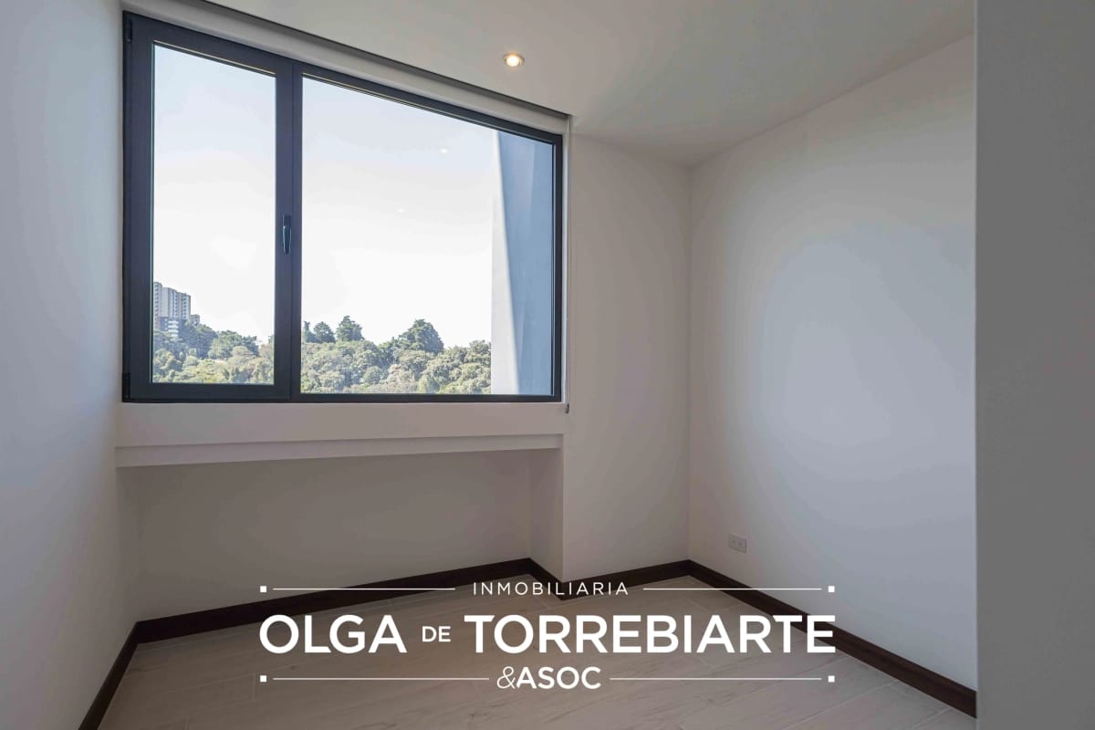 Apartamento en Spazio, Zona 15 — foto 2 de 12
