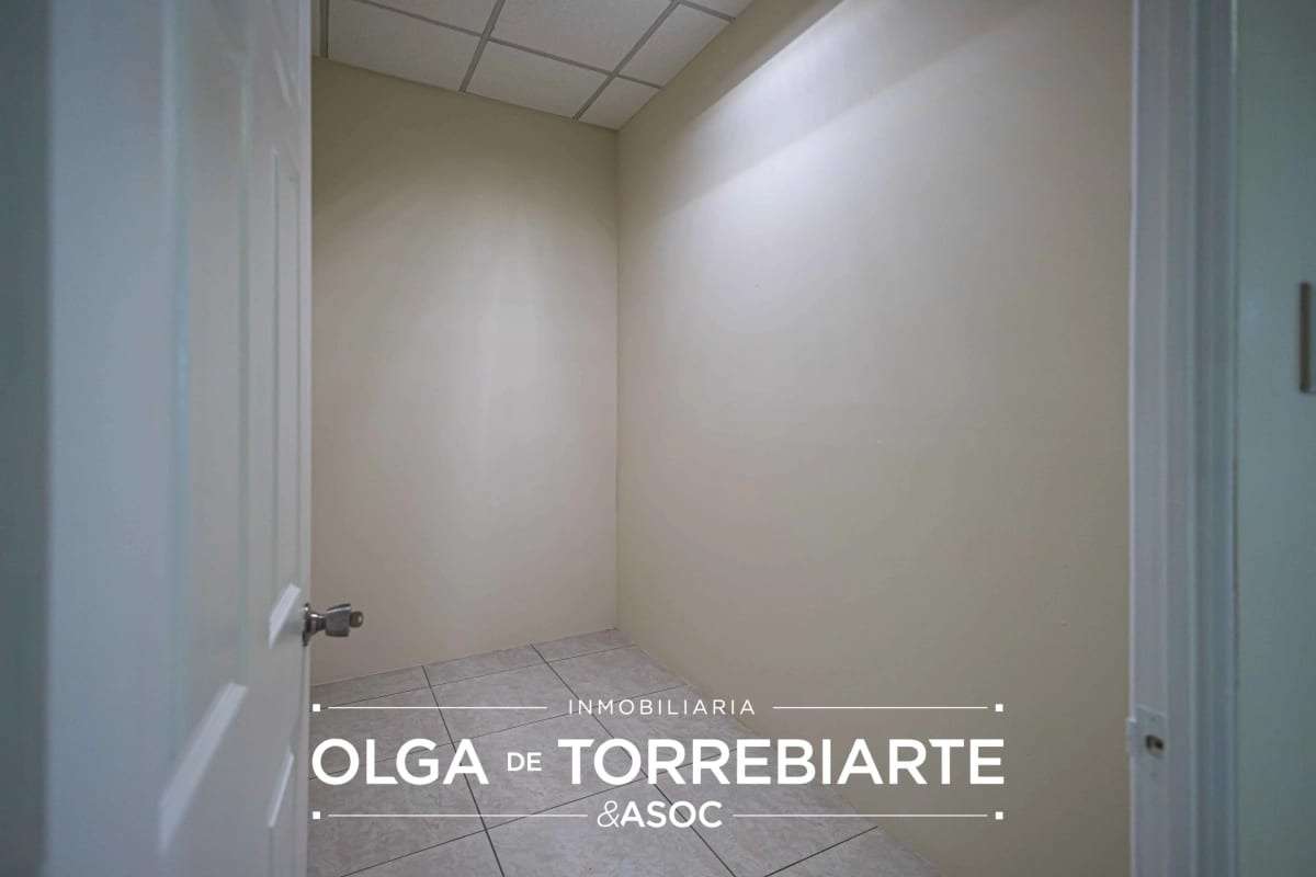 Oficina en Zona Pradera, Zona 10 — foto 11 de 16