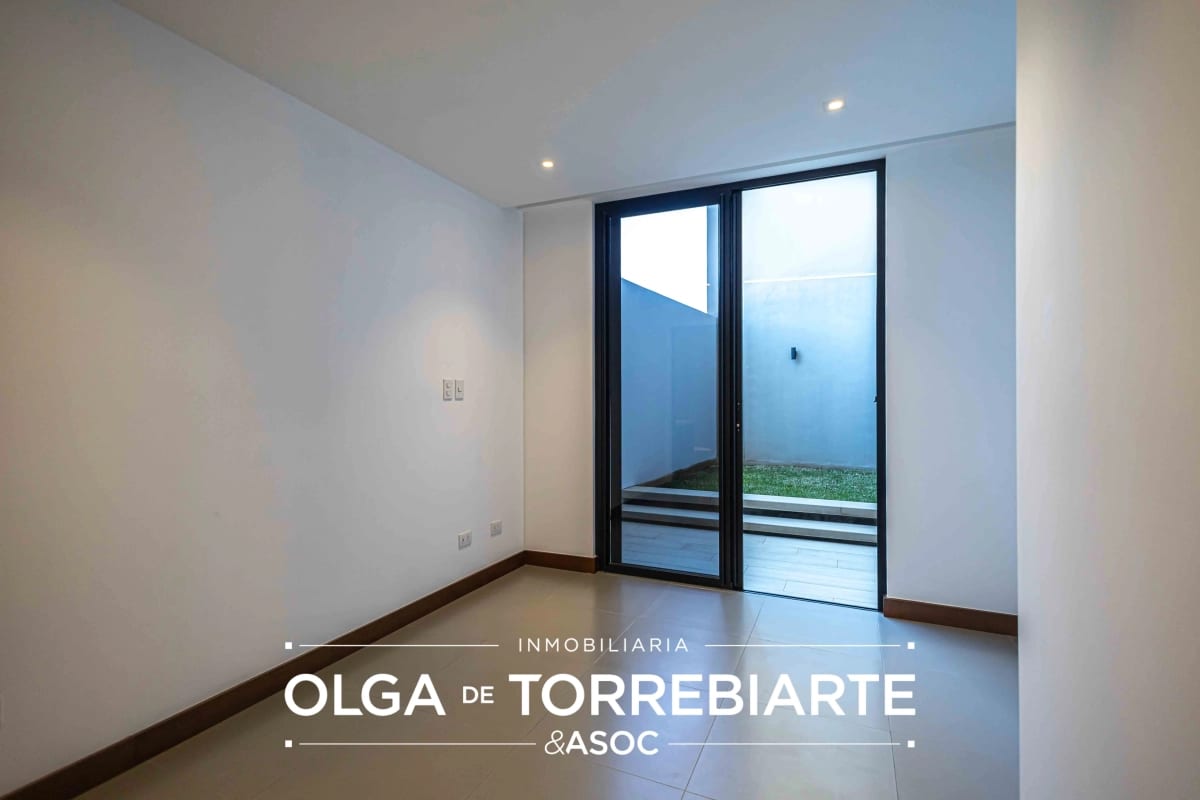 Apartamento en Edificio Aile, Zona 13. — foto 9 de 16