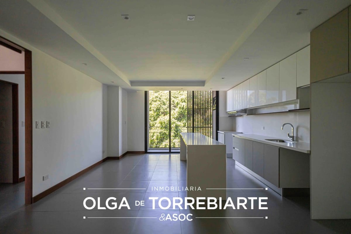 Apartamento en Edificio Aile, Zona 13. — foto 14 de 17