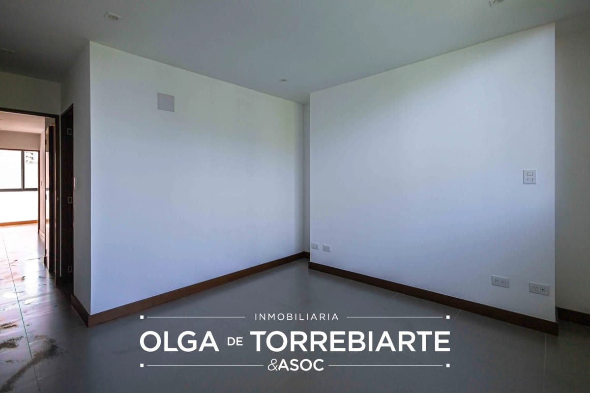 Apartamento en Edificio Aile, Zona 13. — foto 8 de 17