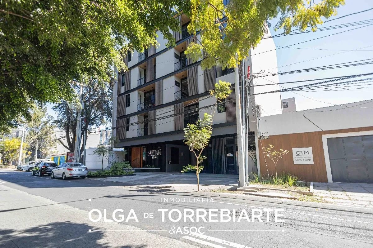 Apartamento en Edificio Aile, Zona 13. — foto 1 de 15